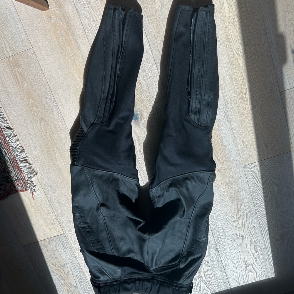 Black Motorcycle Riding Pants - Picture 3 of 6